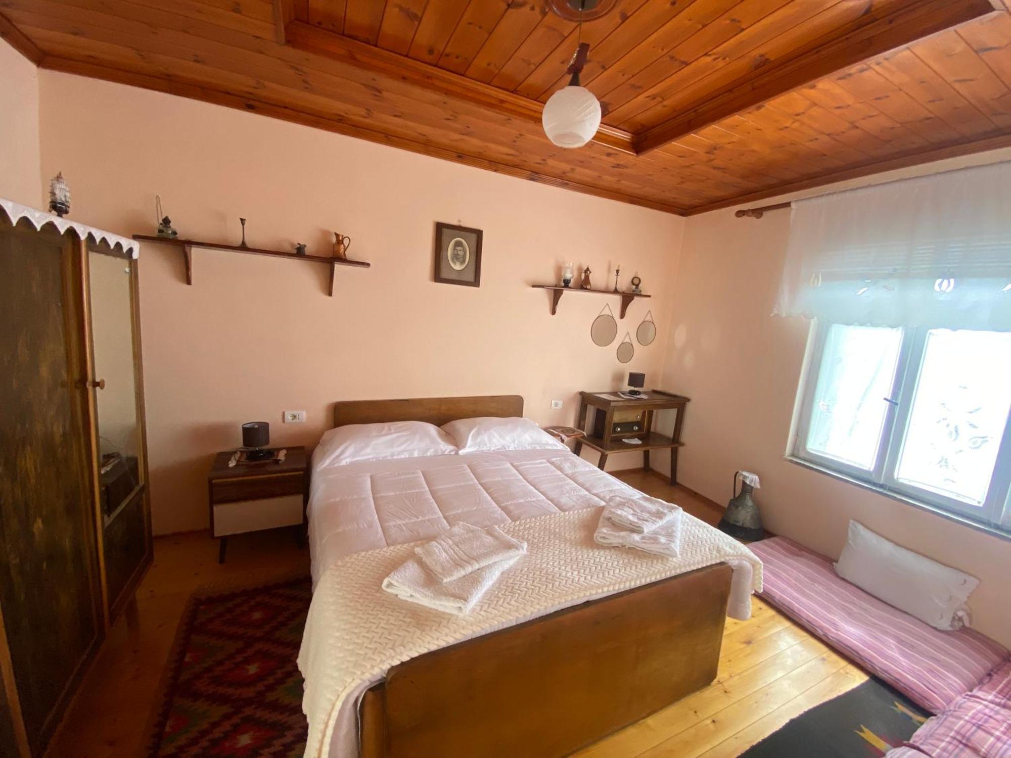 Krujë Vila Llulla מראה חיצוני תמונה